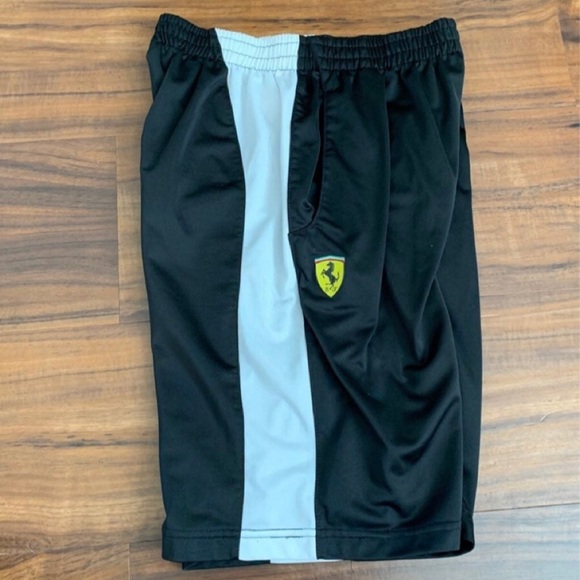 Puma Black Men's Shorts with Ferrari Logo - Picture 5 of 9